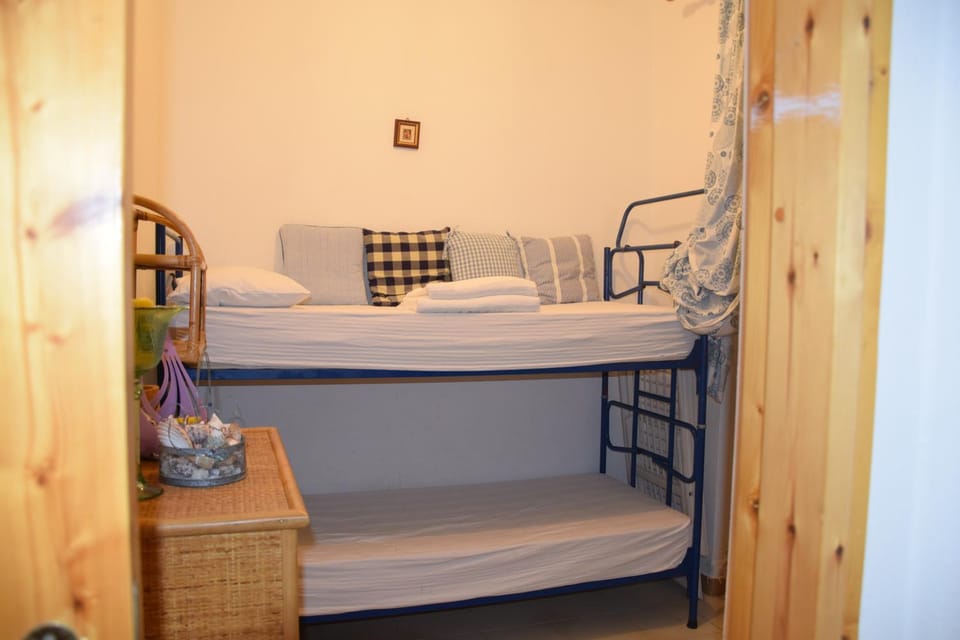 bunk bed