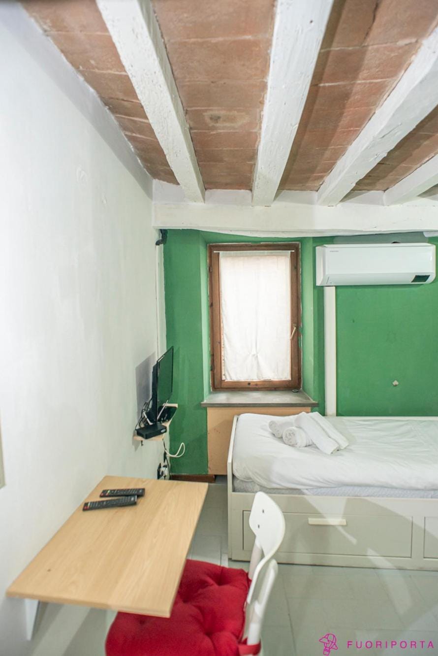 FuoriPorta Affitti Brevi - Monolocale Emanuele 5 Apartment in Parma