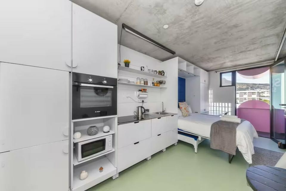 Modern Tranquil Studio Apartment Cape Town CBD! Apartment in Cape Town