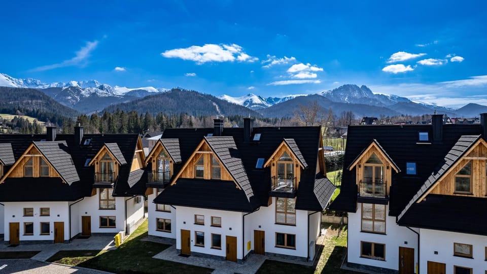 Property building, Mountain view