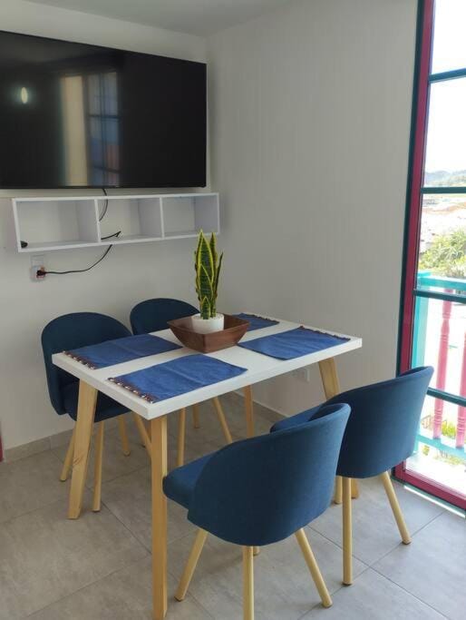 Apto Nuevo, Tranquilo, Bonito, 5 min Plaza Principal Apartment in Guatapé