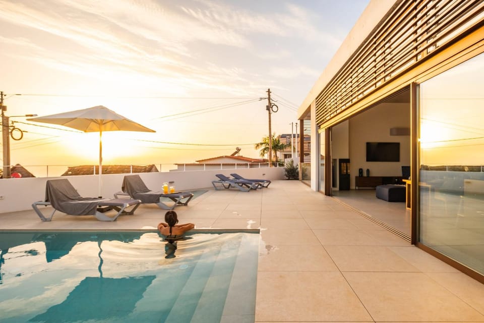 Balcony/Terrace, Pool view, Sunset