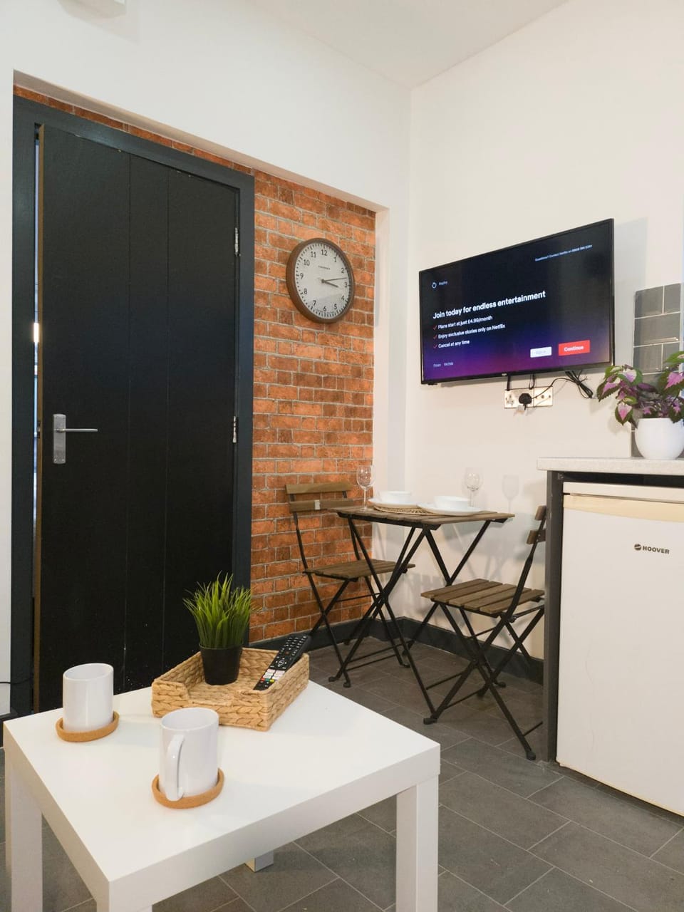 Cosmeston Cwtch by Property Promise Apartment in Cardiff