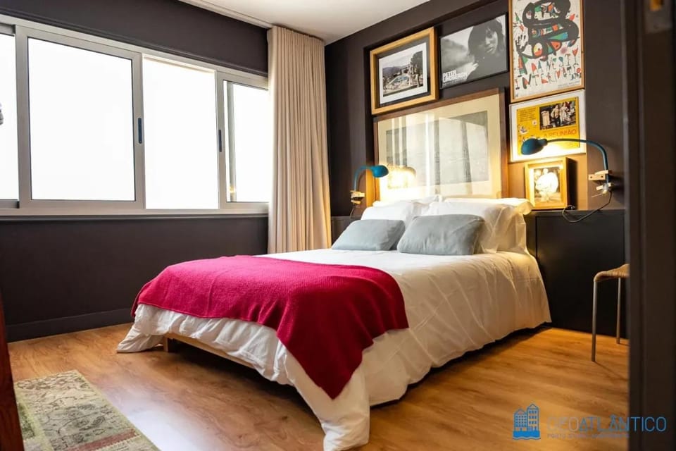 Bed, Photo of the whole room, Decorative detail, Bedroom