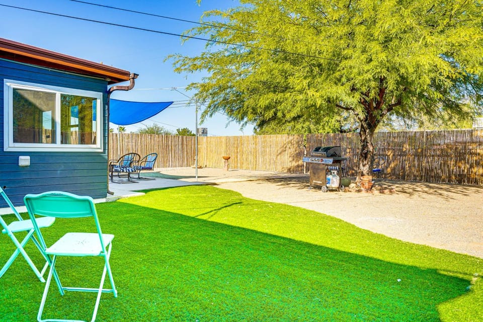 Spacious Yard + Patio: Central Tucson Retreat! House in Tucson