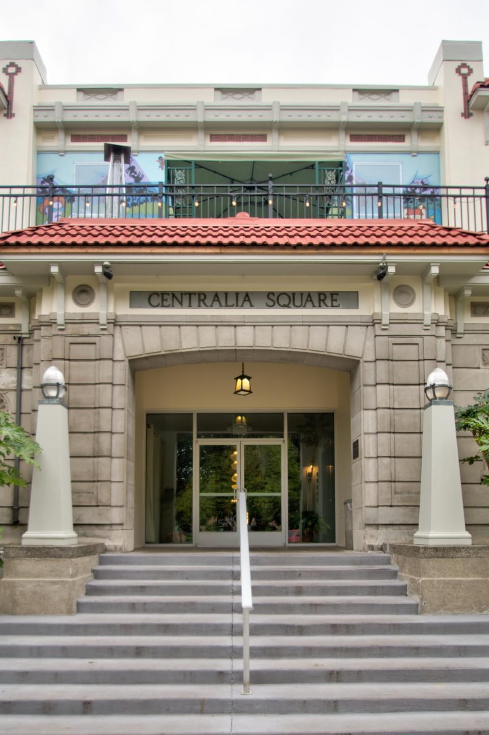 Facade/entrance