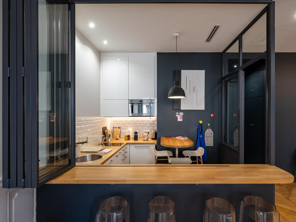 Kitchen or kitchenette