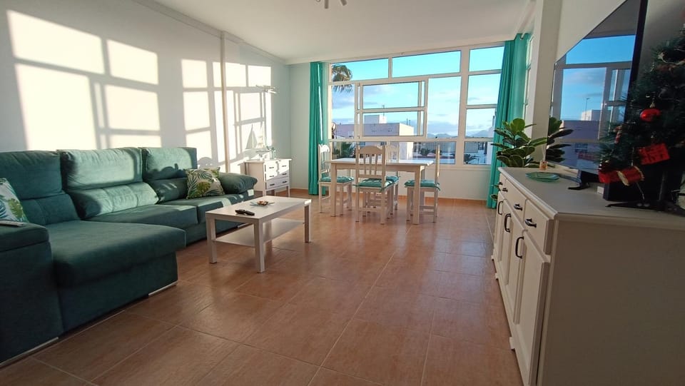 Communal lounge/ TV room, Living room, Photo of the whole room