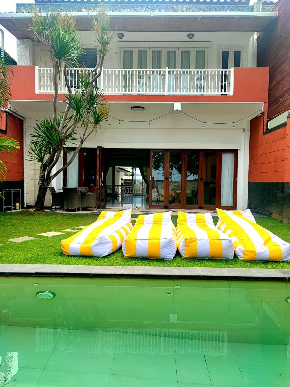 Property building, Garden, Balcony/Terrace, Garden view, Pool view, Swimming pool, Swimming pool