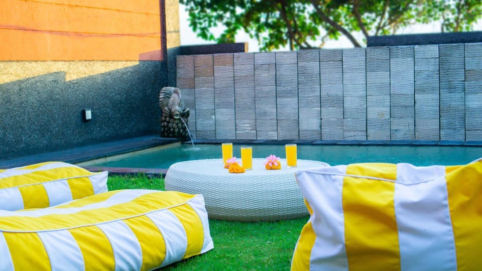 Day, Garden, Garden view, Pool view, Swimming pool, sunbed