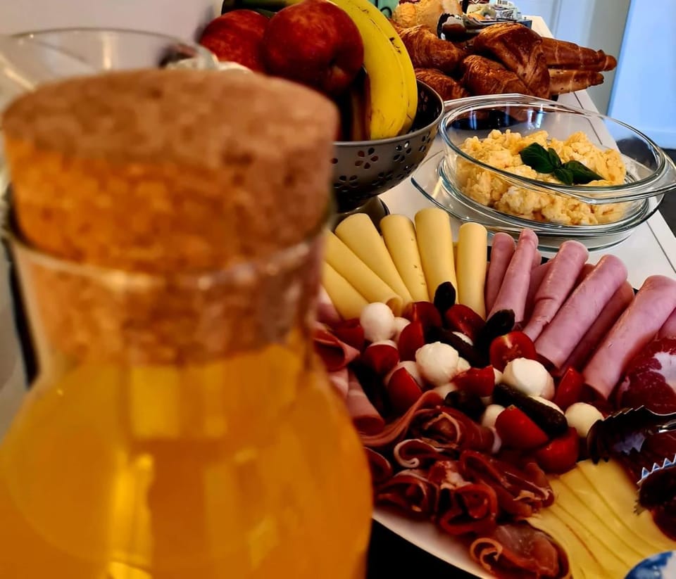 Buffet breakfast
