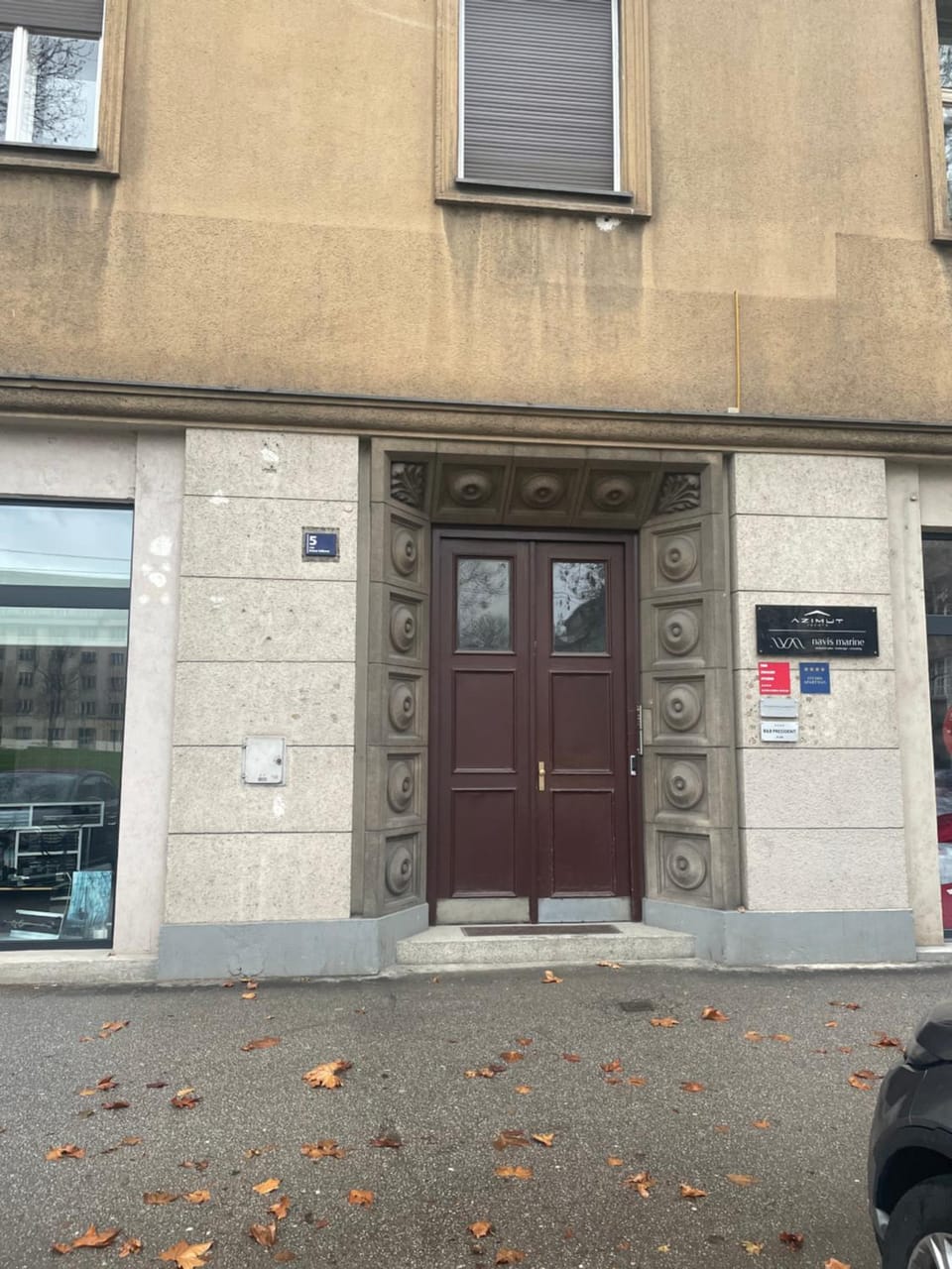 Property building, Facade/entrance