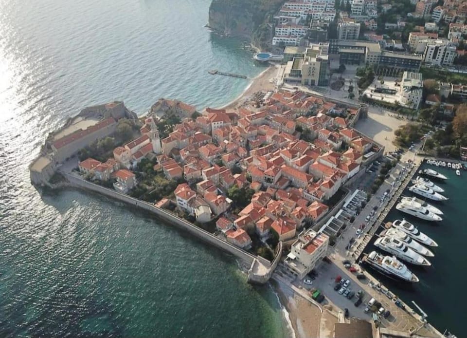 Budva OLD TOWN 4 apartment Apartment in Budva
