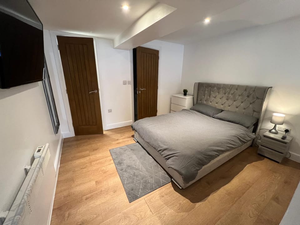 RL 8 - Studio Apartment - Free Street Parking Apartment in Leicester