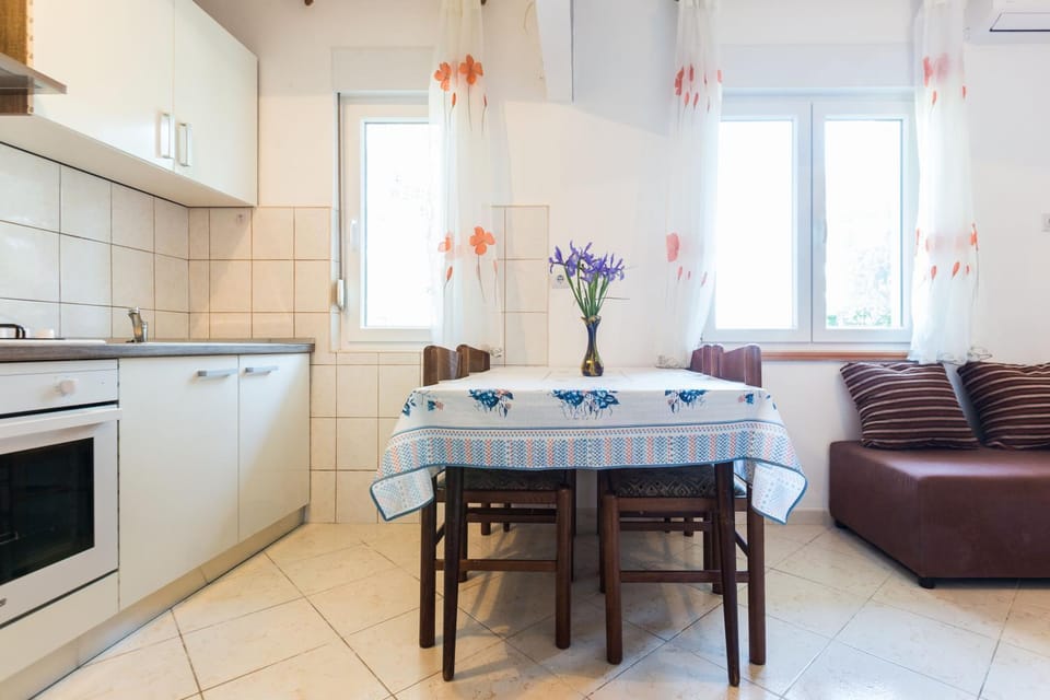 Spacious Apartment Borik & Parking Apartment in Zadar