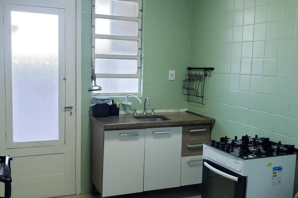 Belo Apto na Rua dos Bares do 4 Distrito. Apartment in Porto Alegre