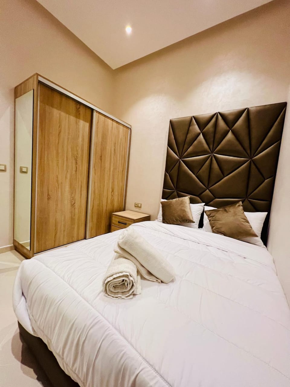 Bed, Photo of the whole room, Bedroom, towels, wardrobe