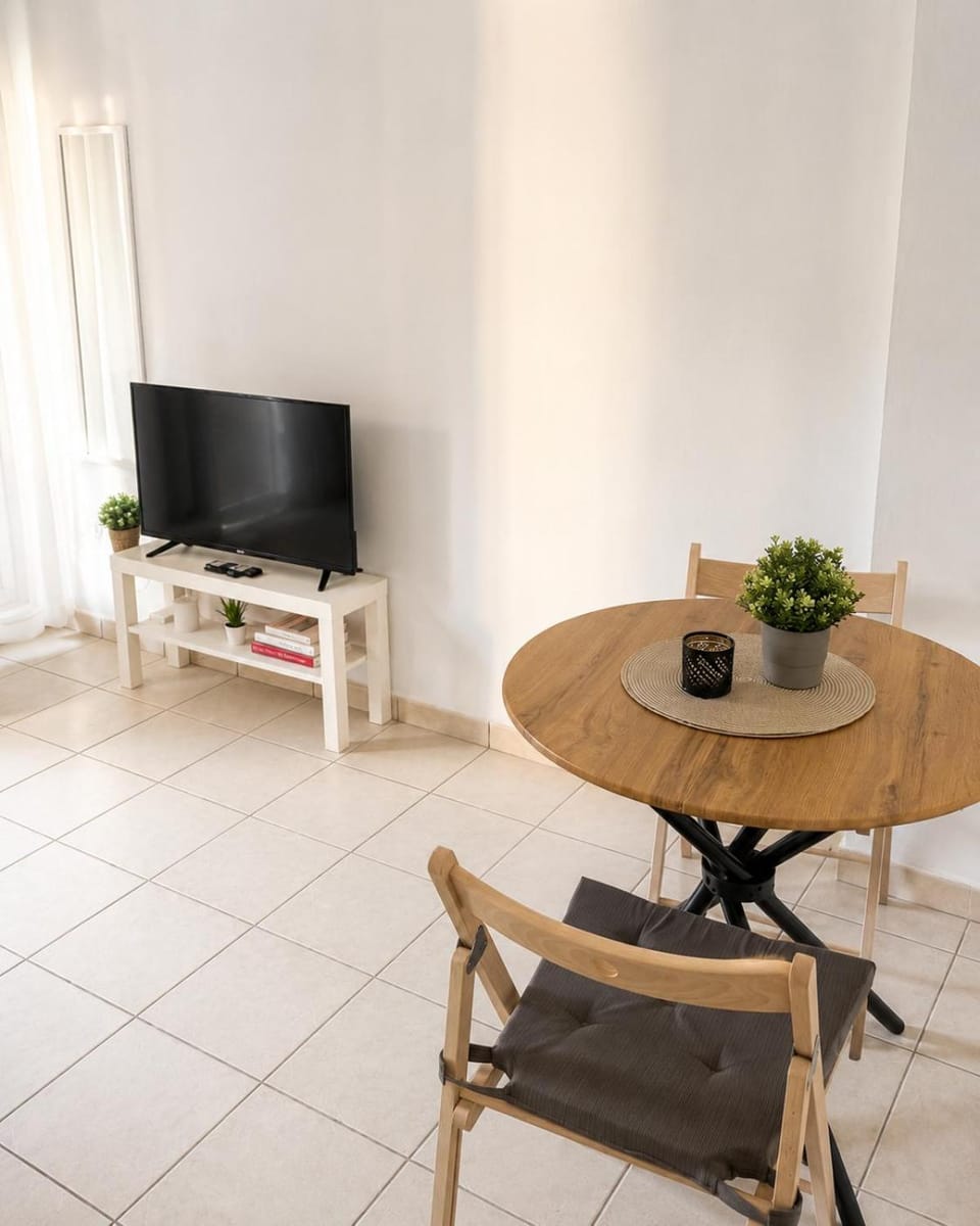 TV and multimedia, Dining area