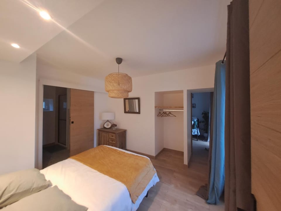 La Charmille Apartment in Auvergne-Rhône-Alpes