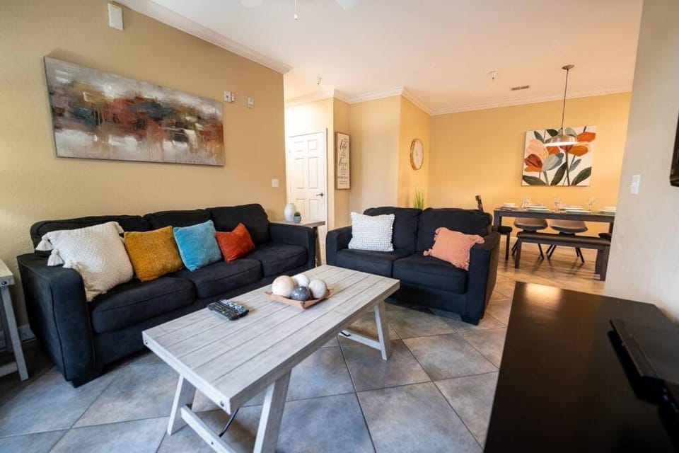 Tuscana Resort 3 BR near Disney House in Four Corners