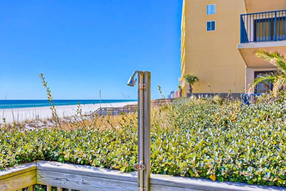 Four Seasons Unit 403E House in Orange Beach