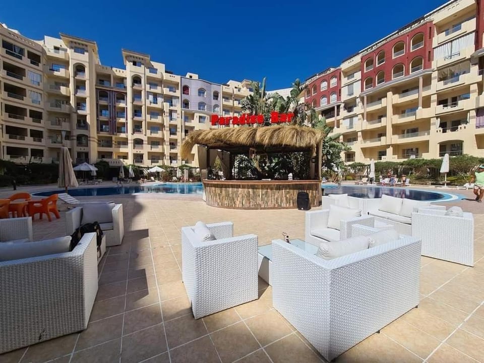Lounge or bar, Swimming pool