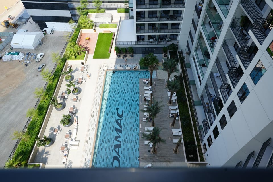 Property building, Pool view, Swimming pool