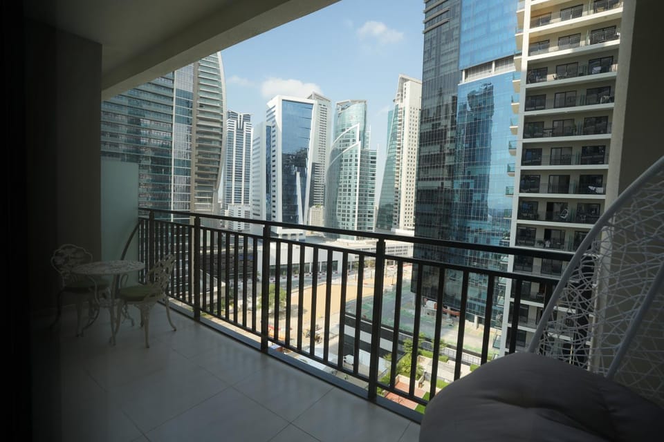 View (from property/room), Balcony/Terrace, City view