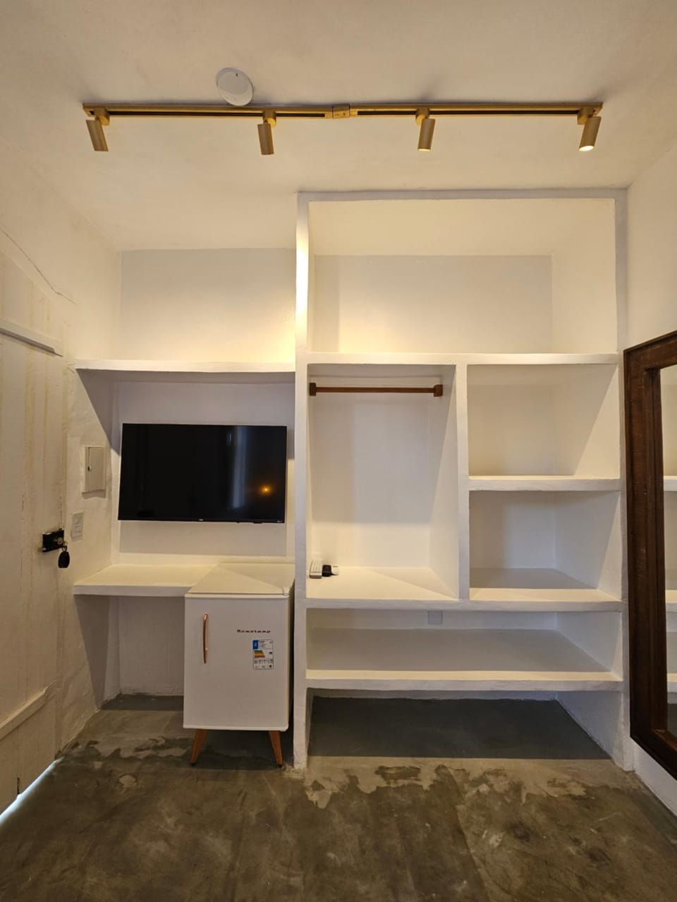 TV and multimedia, Photo of the whole room, Bedroom, hair dresser, wardrobe