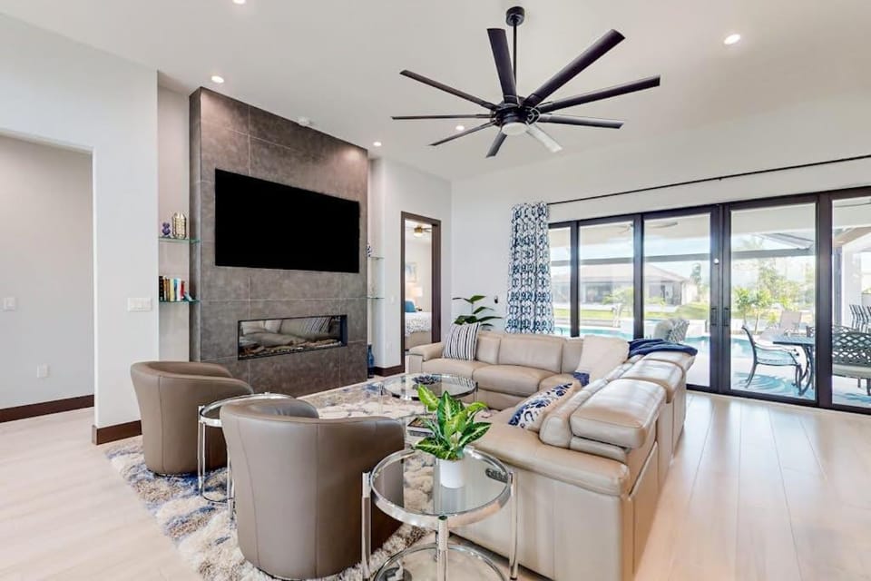 Coral Breeze House in Cape Coral