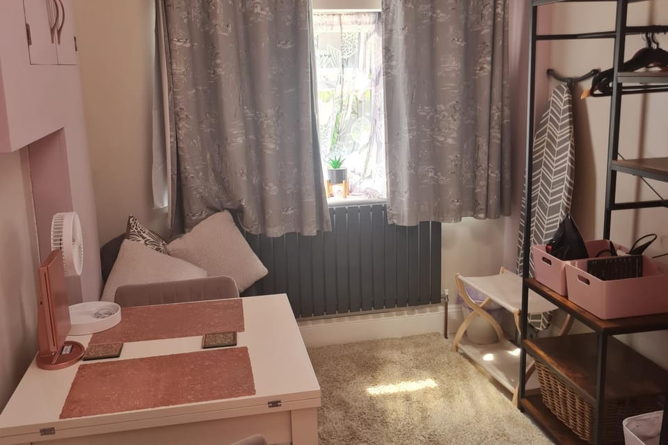 1 bed annexe 3 mins walk to Harlow Mill Station Apartment in Harlow