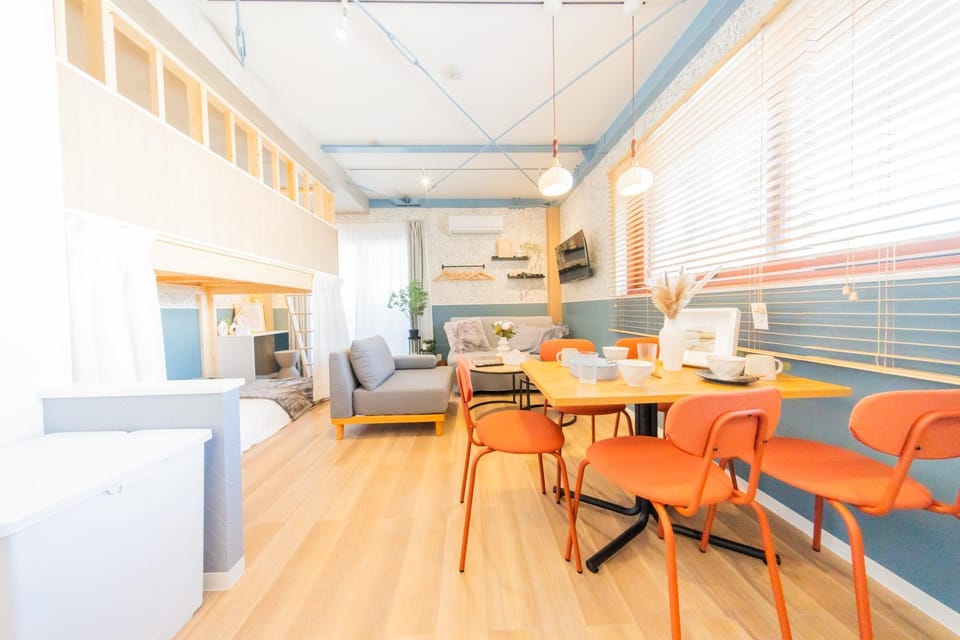 Tokyo Skytree sta 2min walk, 2stop Asakusa sta-Stay SUU & Cafe- Apartment hotel in Chiba Prefecture