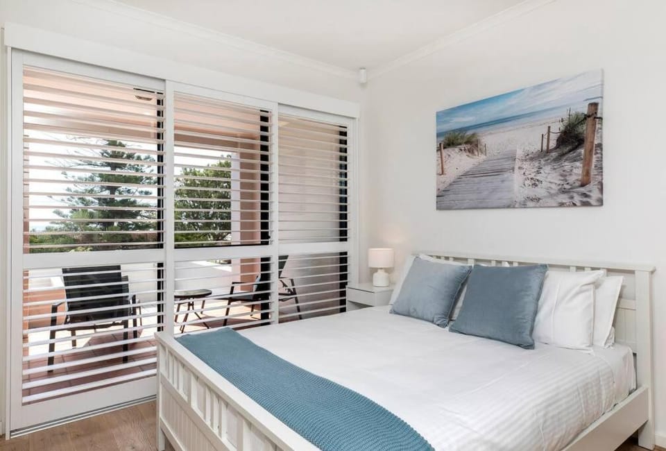 SEA FOR MILES at Semaphore to relax & unwind House in Adelaide