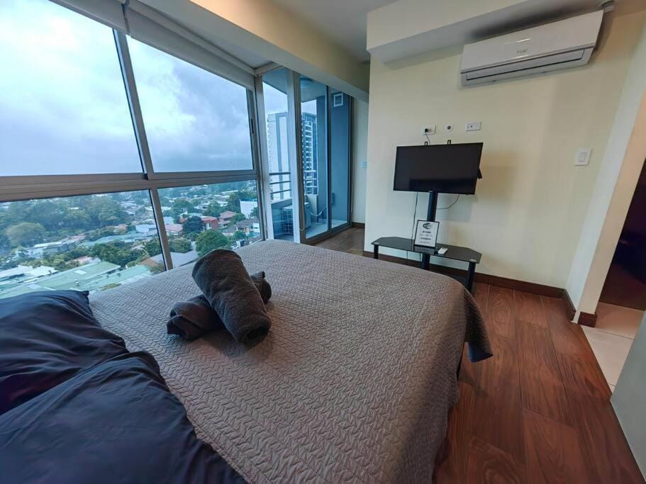 1001 Torres Los Yoses Apartamento con A/C y parqueo full equipado Apartment in San Jose