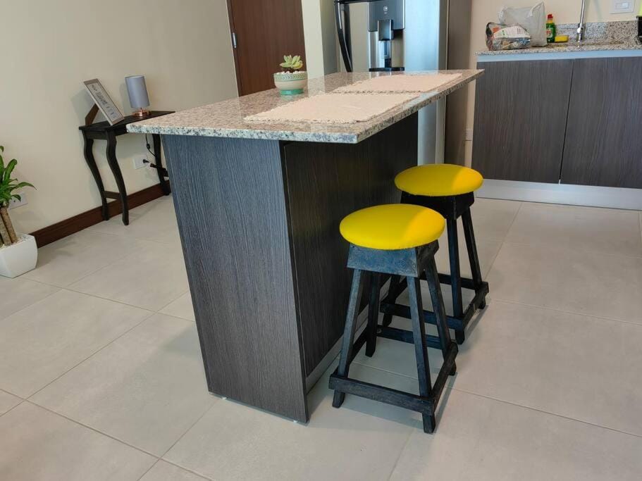 1505 Torre los Yoses Hermoso Apartamento en Barrio Escalante con Parqueo Apartment in San Jose
