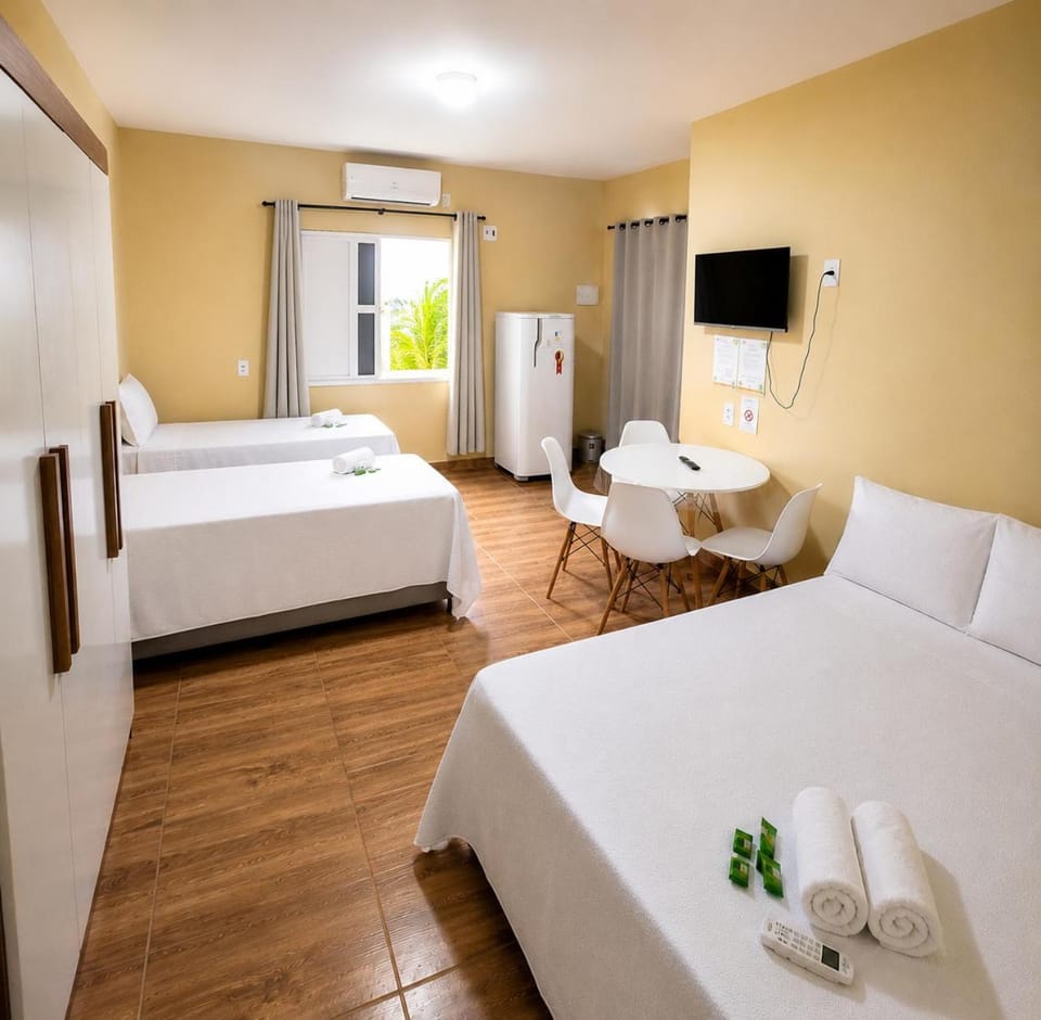 Communal lounge/ TV room, Bed, TV and multimedia, Photo of the whole room, Bedroom, towels