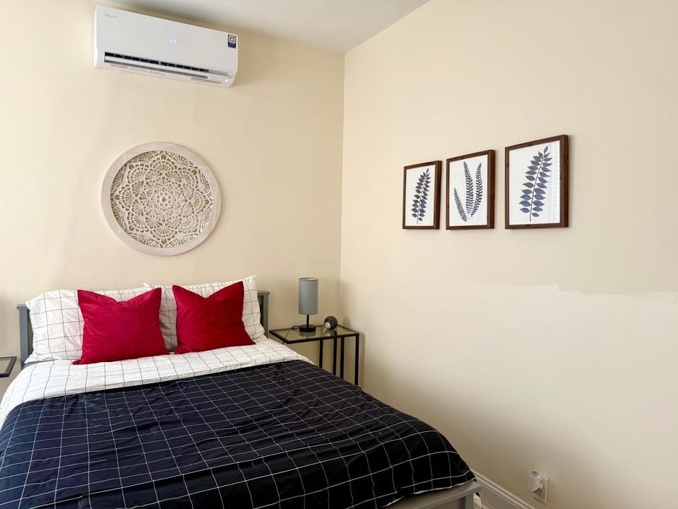 2-A Diamond in Yonkers Vacation rental in Yonkers
