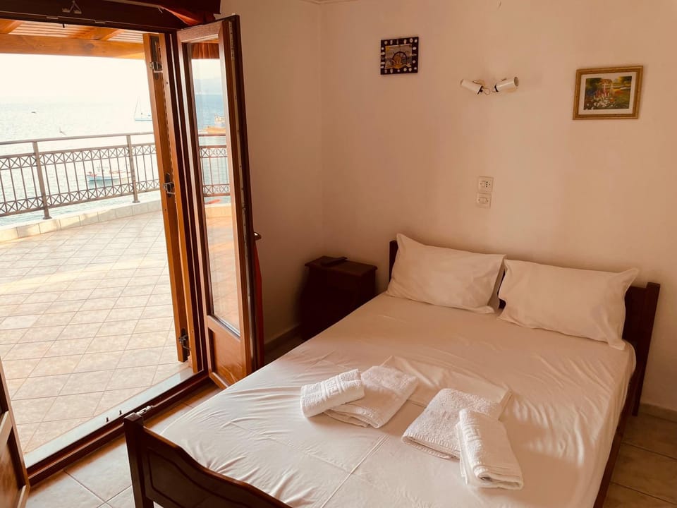 Delfinia Studios Apartment in Magnesia Prefecture, Greece