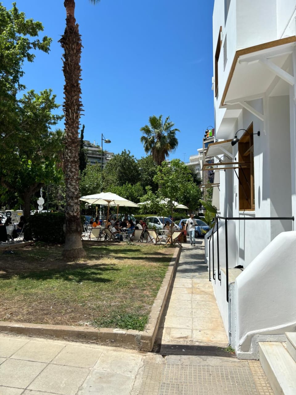 Chic Comfort: Where Cozy Meets Professional Apartment in Athens