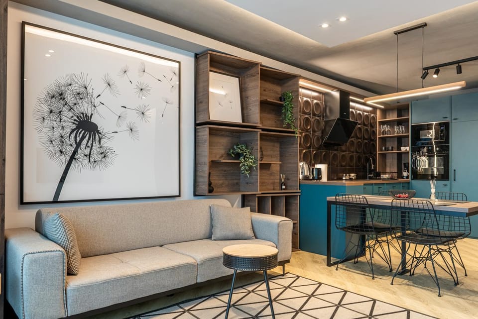 Kitchen or kitchenette, Living room, Seating area, Dining area