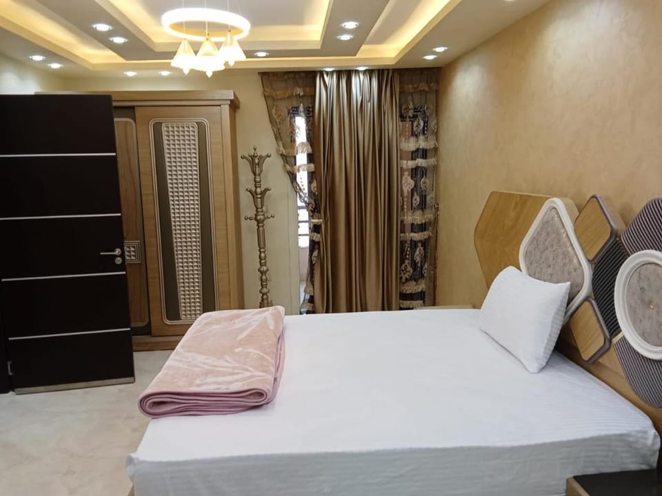 شقة جديدة سوبر لوكس جامعة الدول المهندسين Egyptian Nile museum Cairo royal furnished apartment in muhandessin Apartment in Egypt