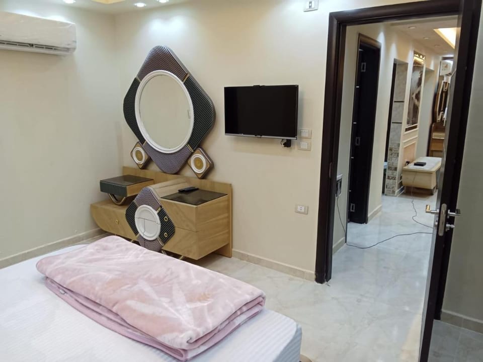 شقة جديدة سوبر لوكس جامعة الدول المهندسين Egyptian Nile museum Cairo royal furnished apartment in muhandessin Apartment in Egypt