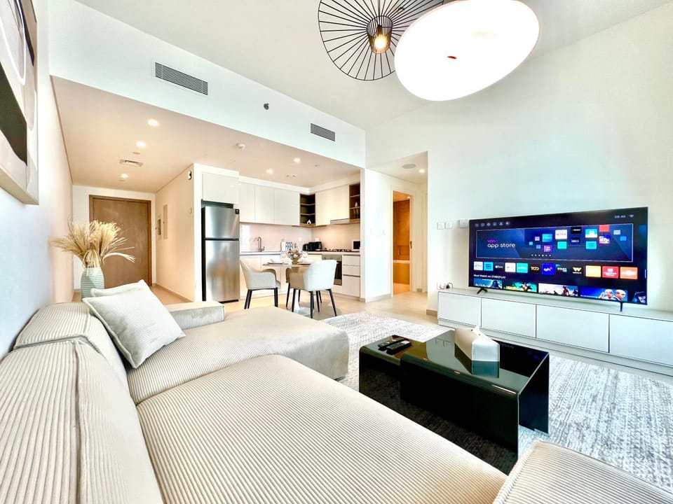 Bird's eye view, TV and multimedia, View (from property/room), Living room, Dining area, City view, Lake view, Landmark view, hair dresser