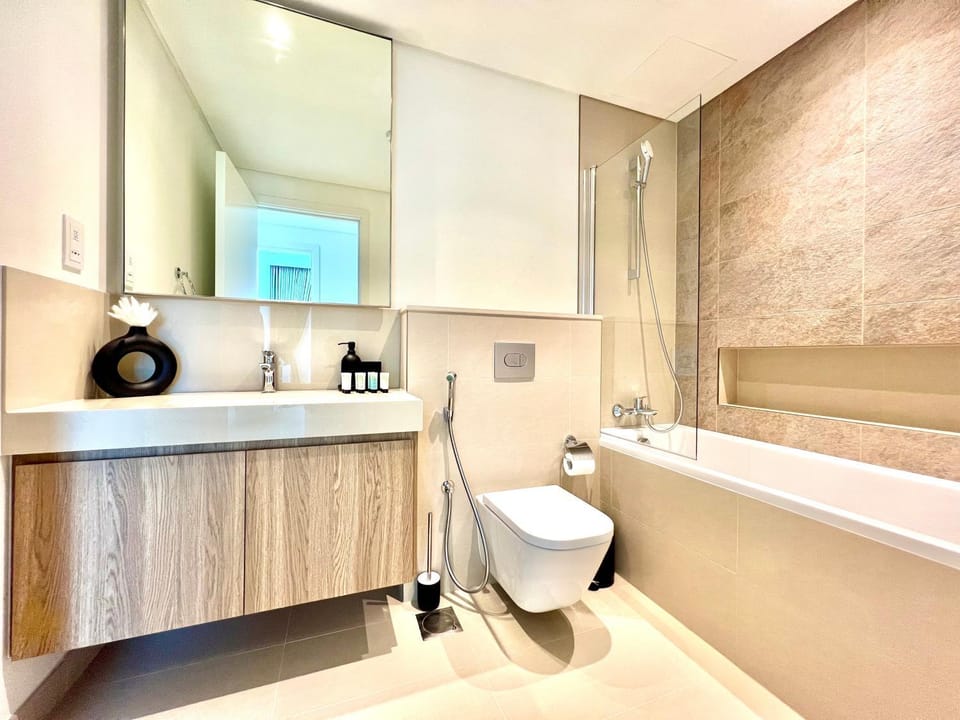 Shower, Toilet, Bathroom, Decorative detail, Bath