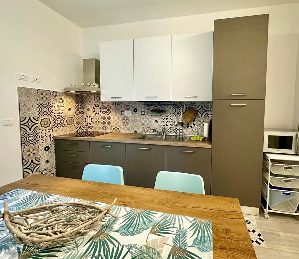 Hostdomus - Garden Suite Apartment in Finale Ligure