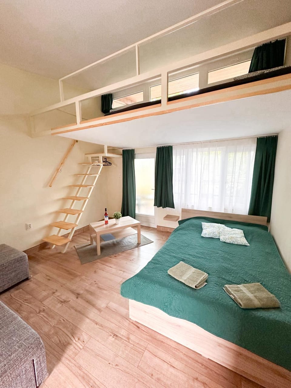 Lakeside Apartmanház Soltvadkert Apartment in Hungary