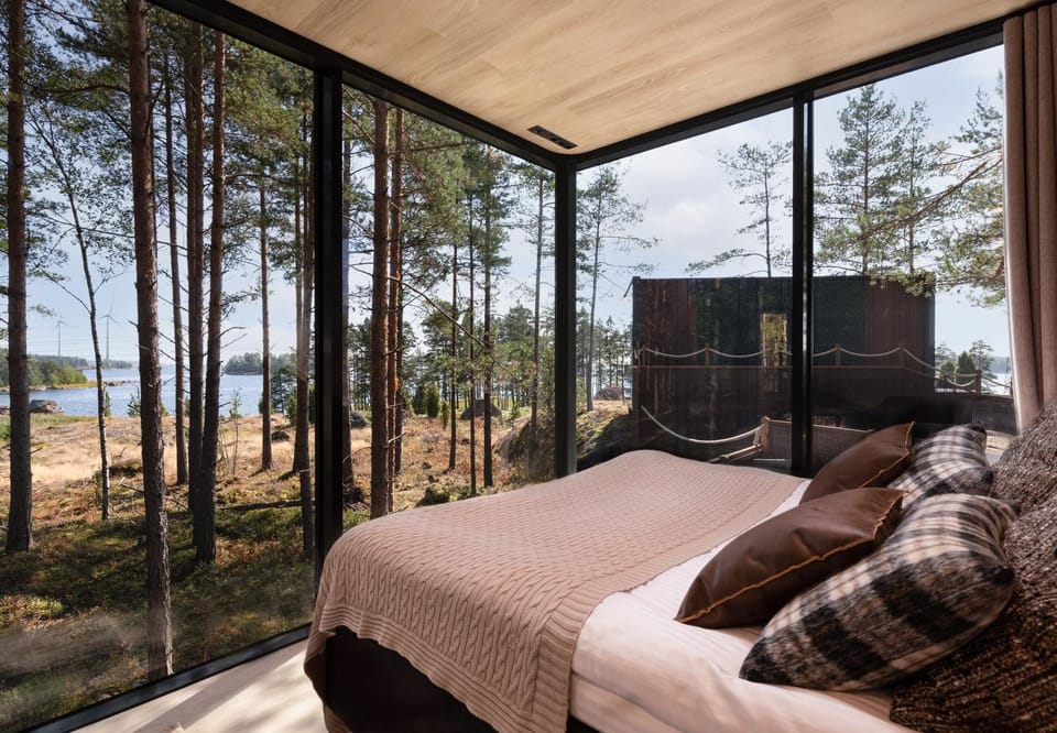 Bed, Bedroom, Sea view