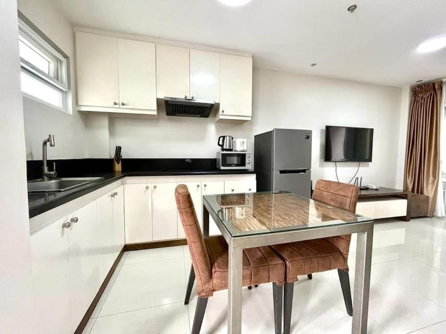 Sheryll Escapes - 314 La Grande Studio, Comfy studio with hotel amenities! Apartment in Angeles