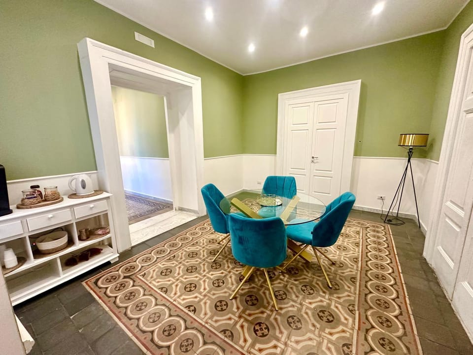 Flo' Bed and Breakfast in Naples