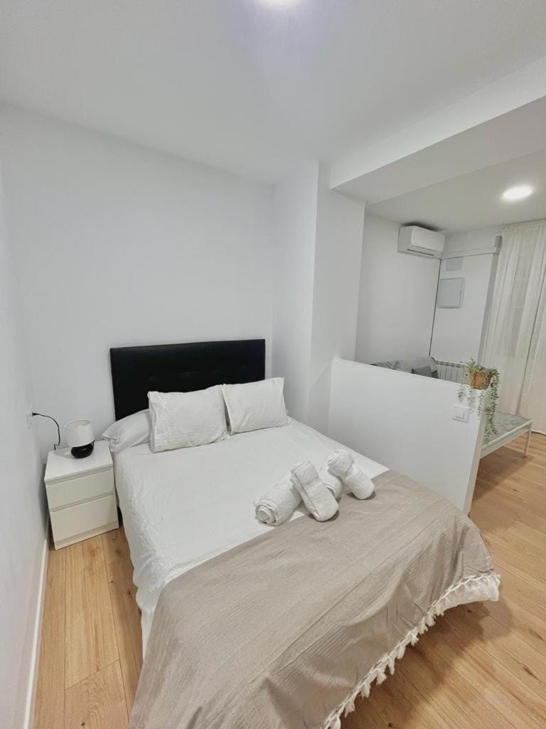 Bed, Other